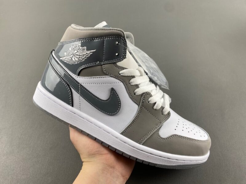 Air Jordan 1 Mid SE White Medium Grey Cool Grey - Image 2