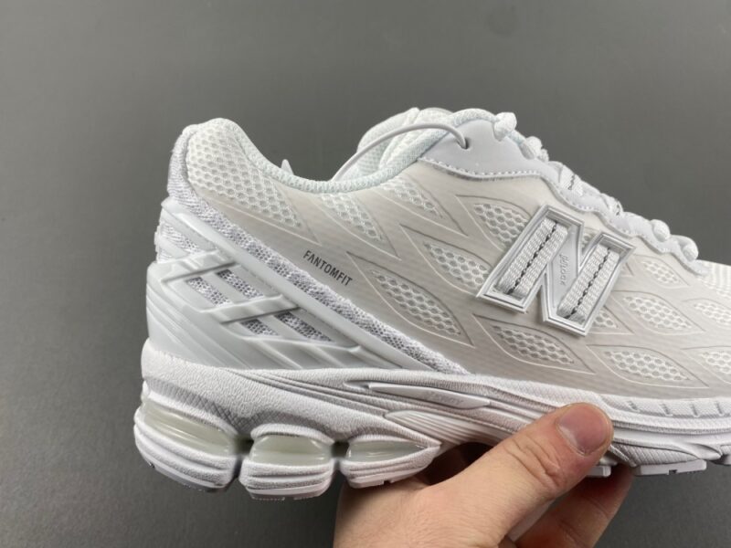 New Balance 1906W White Silver Metallic - Image 3