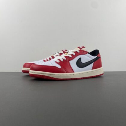 Air Jordan 1 Low OG “Chicago”