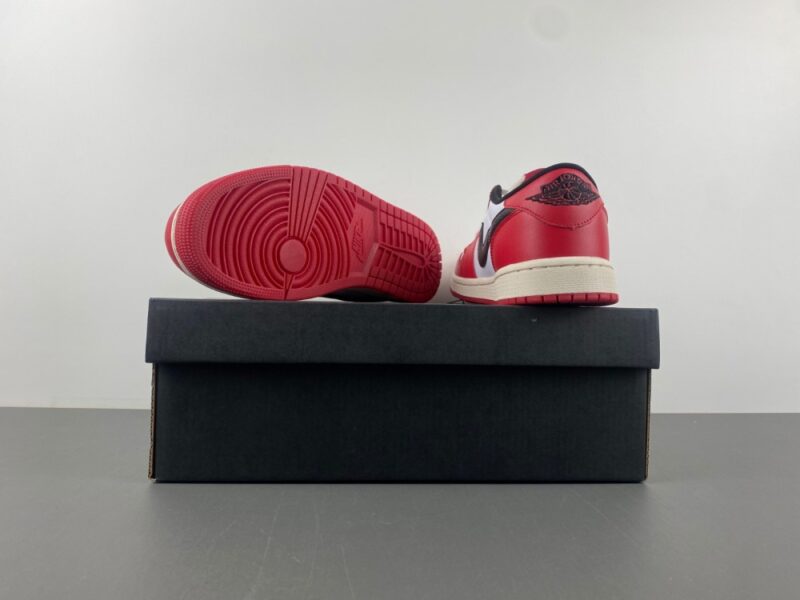 Air Jordan 1 Low OG “Chicago” - Image 16