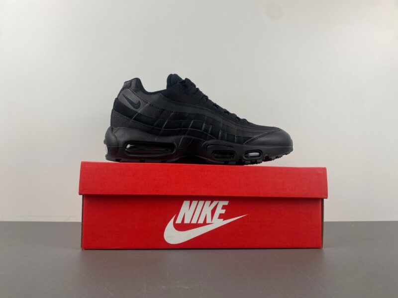 Nike Air Max 95 Essential Triple Black - Image 17