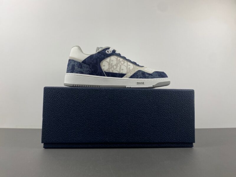 B27 Low-Top Sneaker - Image 10