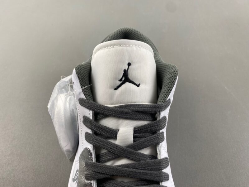 Air Jordan 1 Low - Image 7