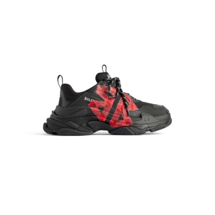 Triple S Sneaker in Black/red