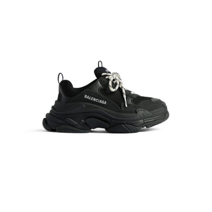 Triple S Sneaker in Black