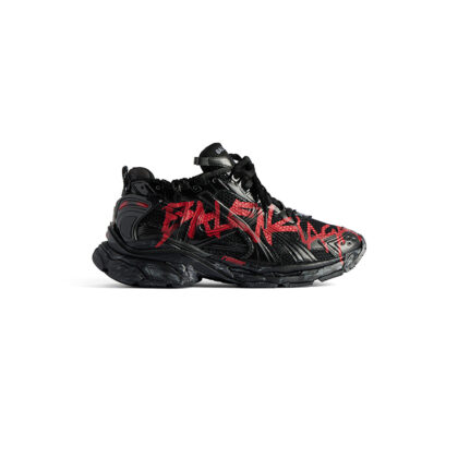 Runner Graffiti Sneaker in Black