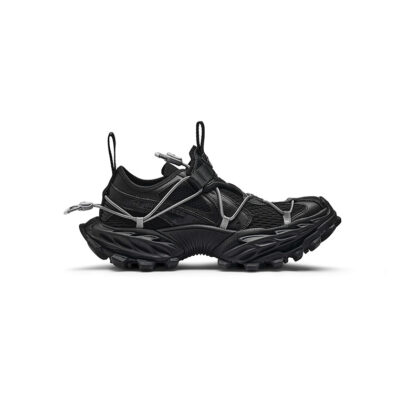 Hike Sneaker in Black