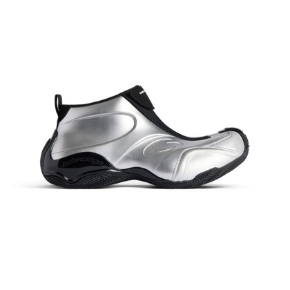 Basketball Sneaker in Silver/black