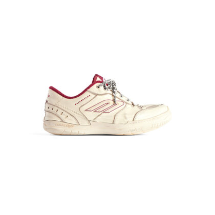 Hamptons Medium Worn-out Sneaker in Off White/red