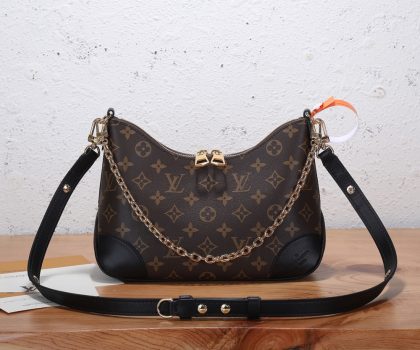 Louis Vuitton Boulogne NM bag