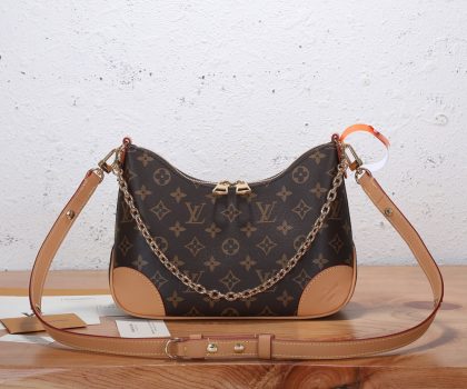 Louis Vuitton Boulogne NM bag