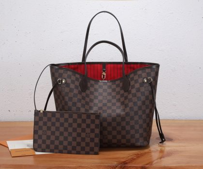 Louis Vuitton Neverfull MM tote bag