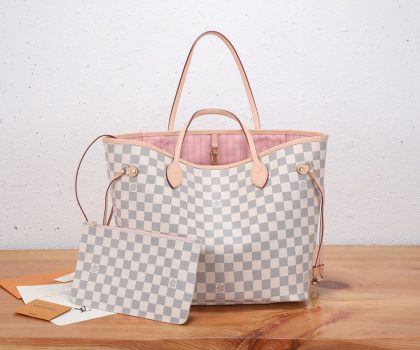 Louis Vuitton Neverfull MM tote bag