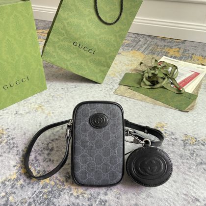 Gucci GG Supreme interlocking phone bag