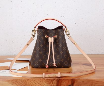 Louis Vuitton NéoNoé BB handbag