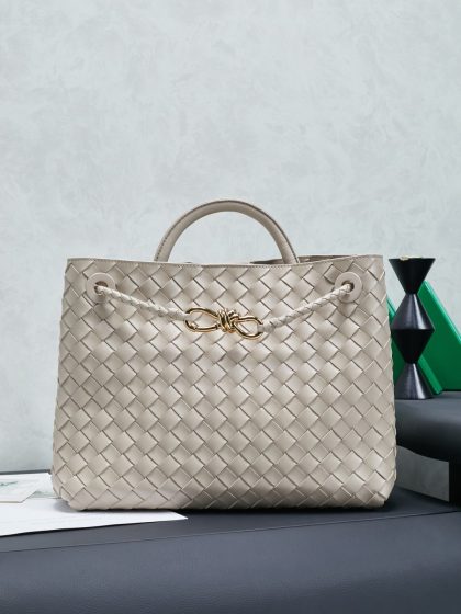 Bottega Veneta Andiamo woven lambskin leather bag