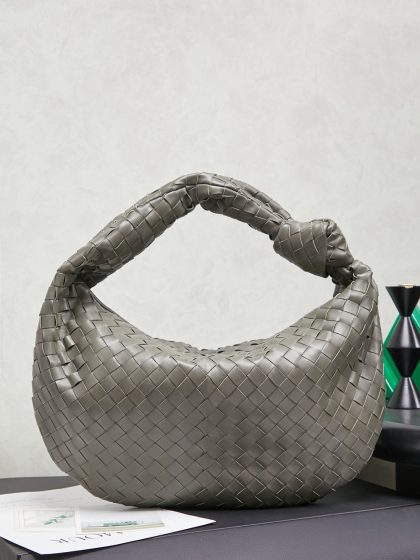 Bottega Veneta Jodie hobo bag