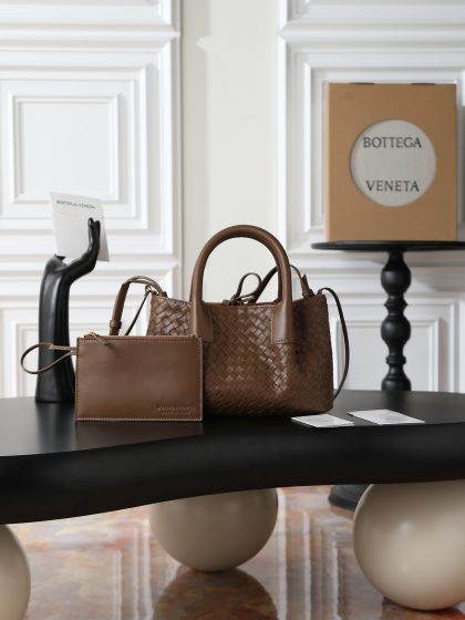 Bottega Veneta Small Pinacoteca top-handle bag