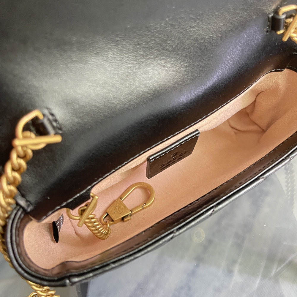Gucci GG Marmont Matelassé Super Mini bag - Image 2