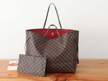 Louis Vuitton Neverfull MM tote bag