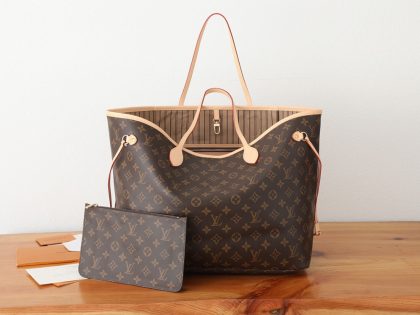Louis Vuitton Neverfull MM tote bag