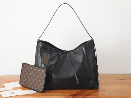 Louis Vuitton CarryAll Vibe MM handbag