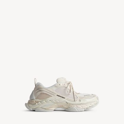 Triple S.2 Sneaker in Eggshell