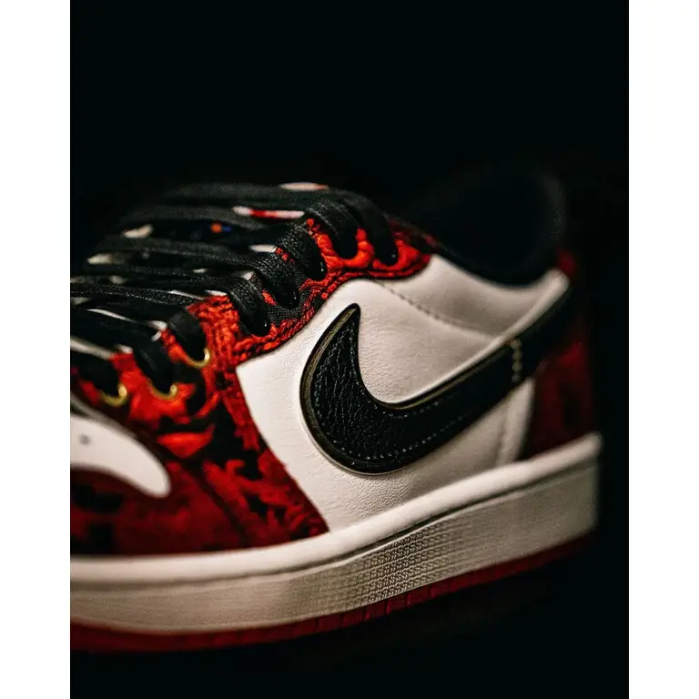 Air Jordan 1 Retro Low OG "Last Dance At The Garden" - Image 3